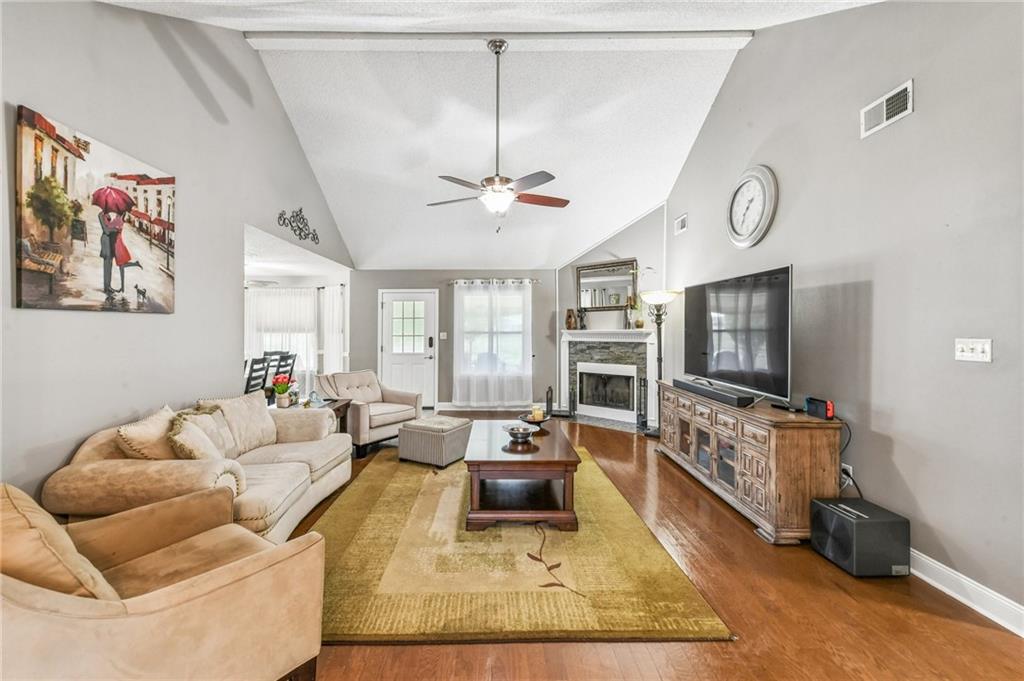 3516 LAKE LYNN Drive