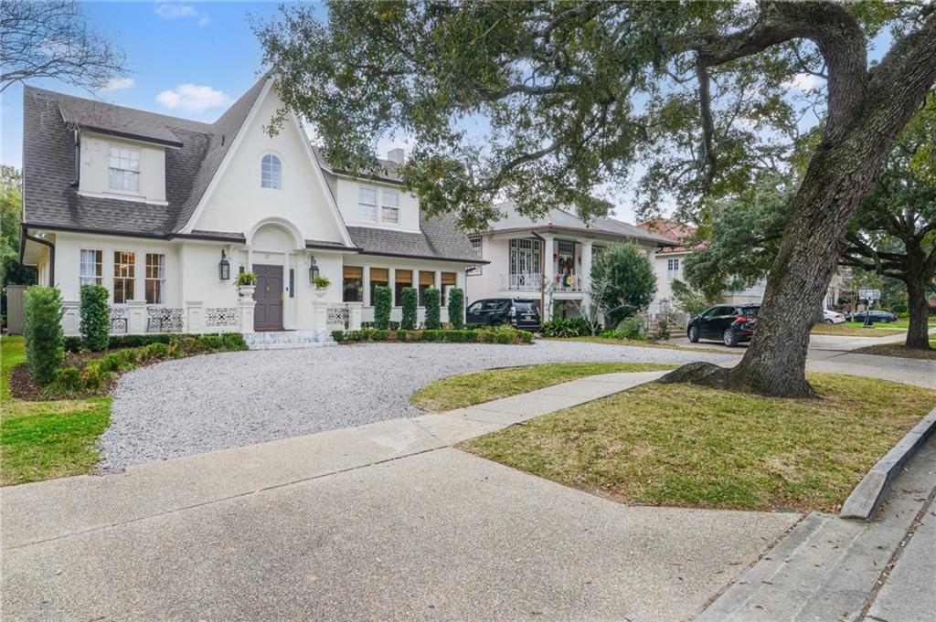 27 AUDUBON Boulevard