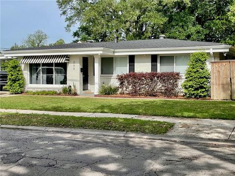 266 ROSELYN PARK Place New Orleans LA 70131