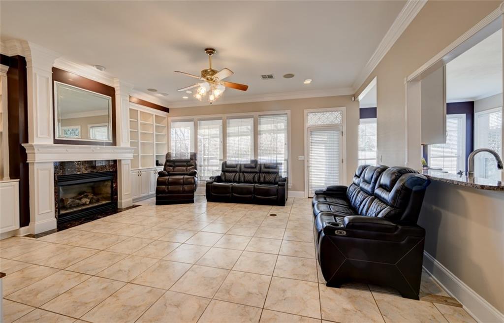 92 PINEHURST Drive
