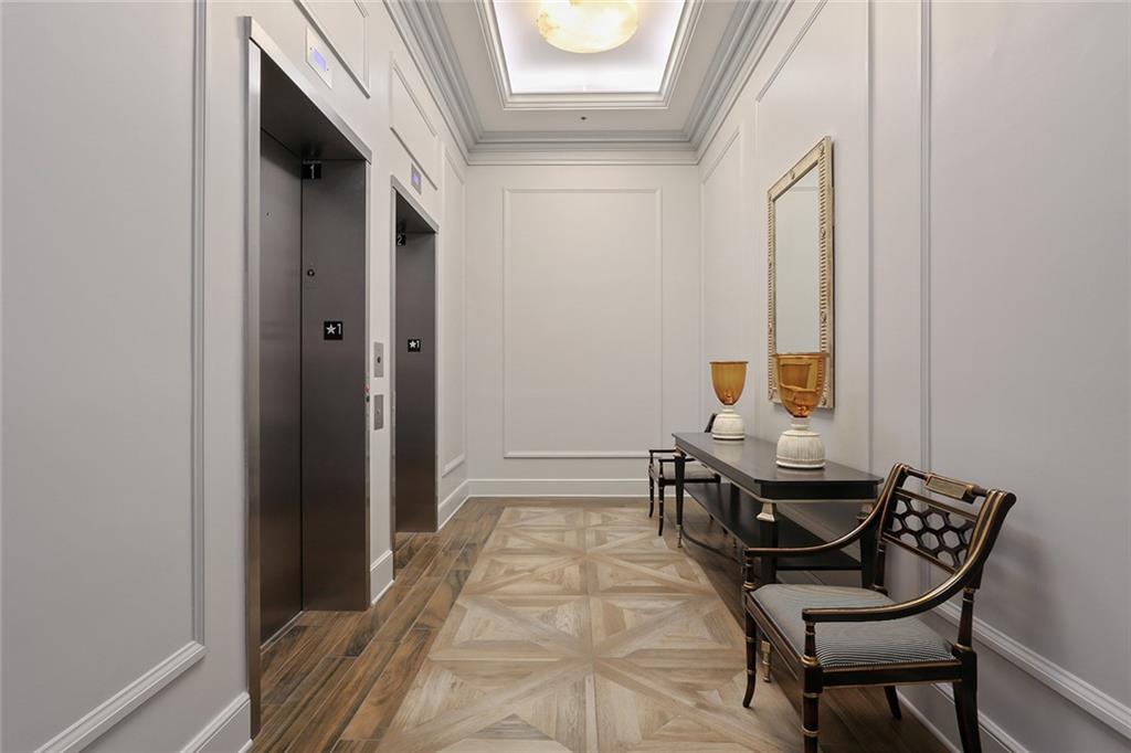 700 MAGAZINE Street 405