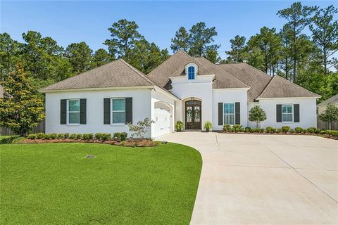 Photo of 544 BLUE HERON Lane, Madisonville, LA 70447 (MLS # 2554501)