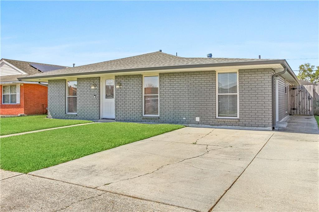 2112 LIVACCARI Drive