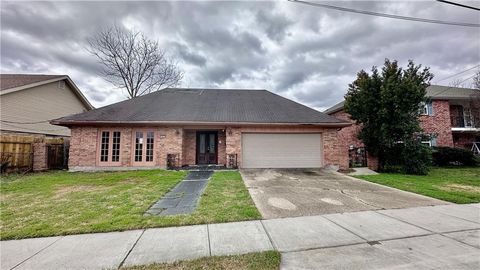 3912 Cleary Avenue, Metairie, LA 70002 - #: 2409908