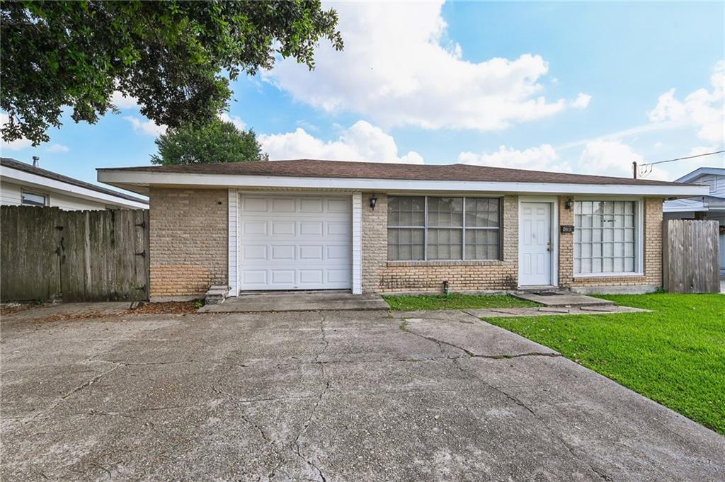 10 MAPLE Lane
