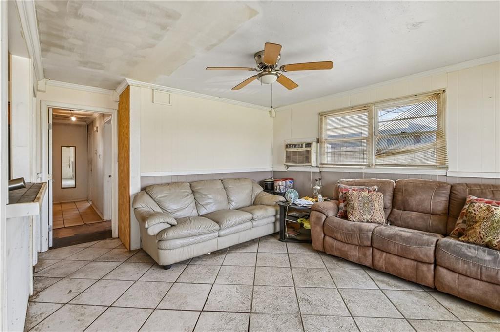 10 MAPLE Lane