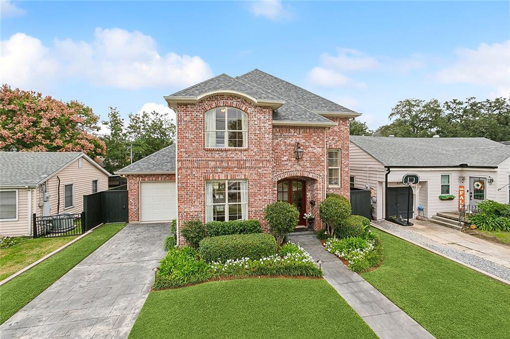 333 LABARRE Drive