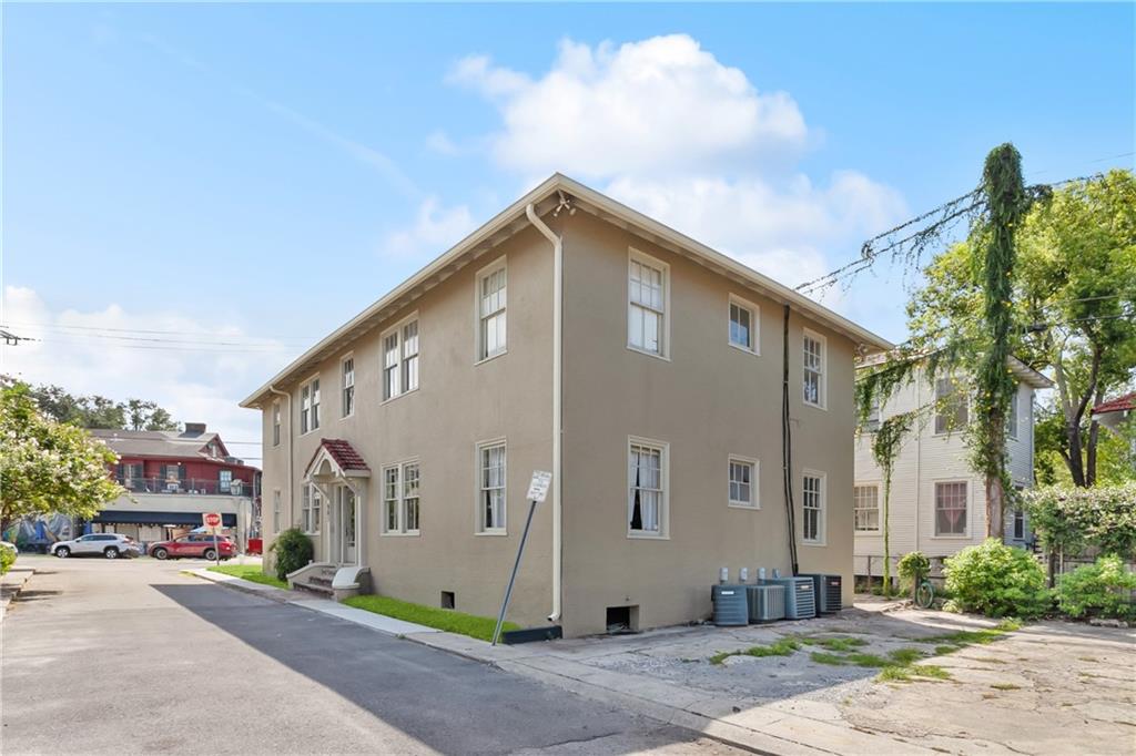 New Orleans, Louisiana 70119, United States, 2 Bedrooms Bedrooms, ,1 BathroomBathrooms,Residential,Active,204540