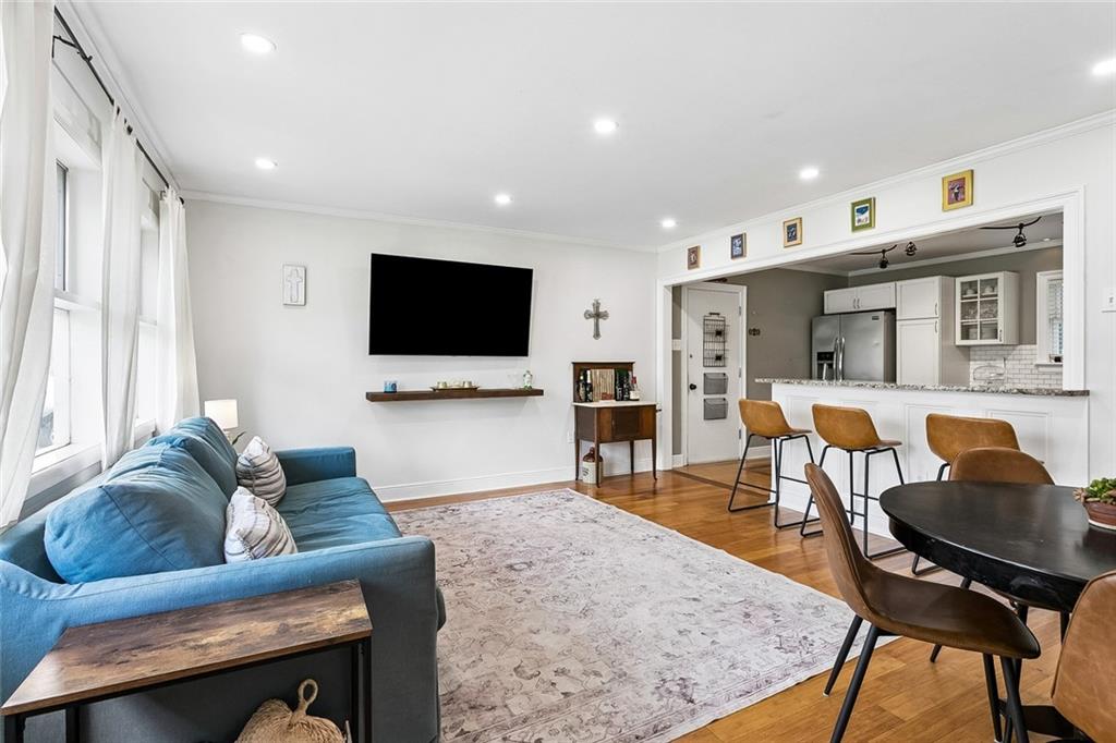 10120 ST. PAUL Avenue