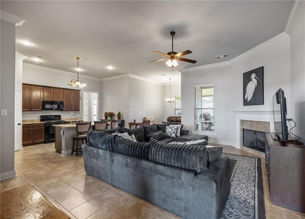 42155 BRODERICK Avenue