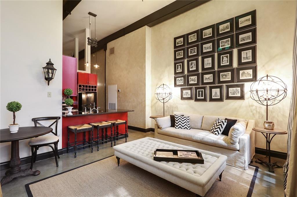 920 POEYFARRE Street 133