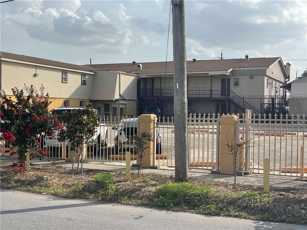 8001 DOWNMAN Road