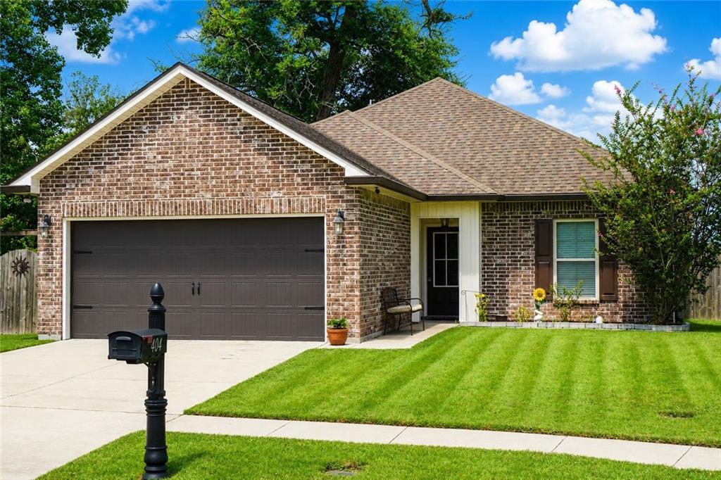 Photo 1 of 43 — 404 ASHTON OAKS Lane, Luling, LA 70070