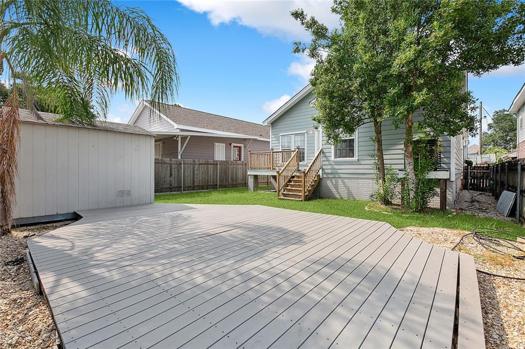 New Orleans, Louisiana 70124, United States, 3 Bedrooms Bedrooms, ,2 BathroomsBathrooms,Residential,Pending,71346