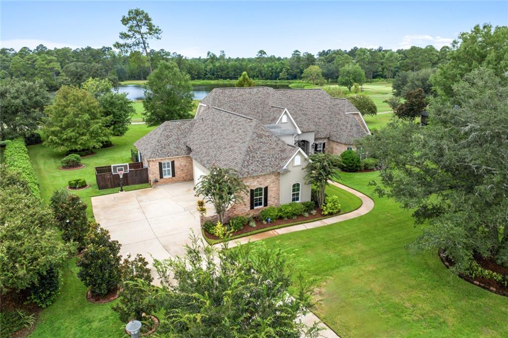 604 NORTH WOODS Drive