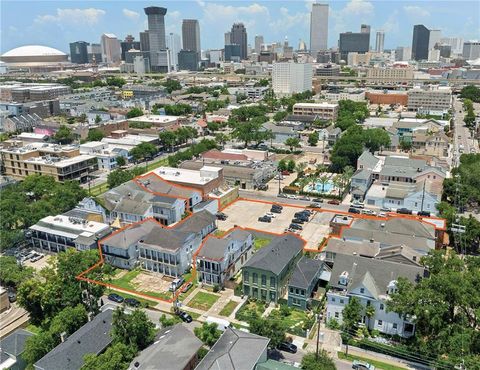 1608 ST CHARLES Avenue New Orleans LA 70130