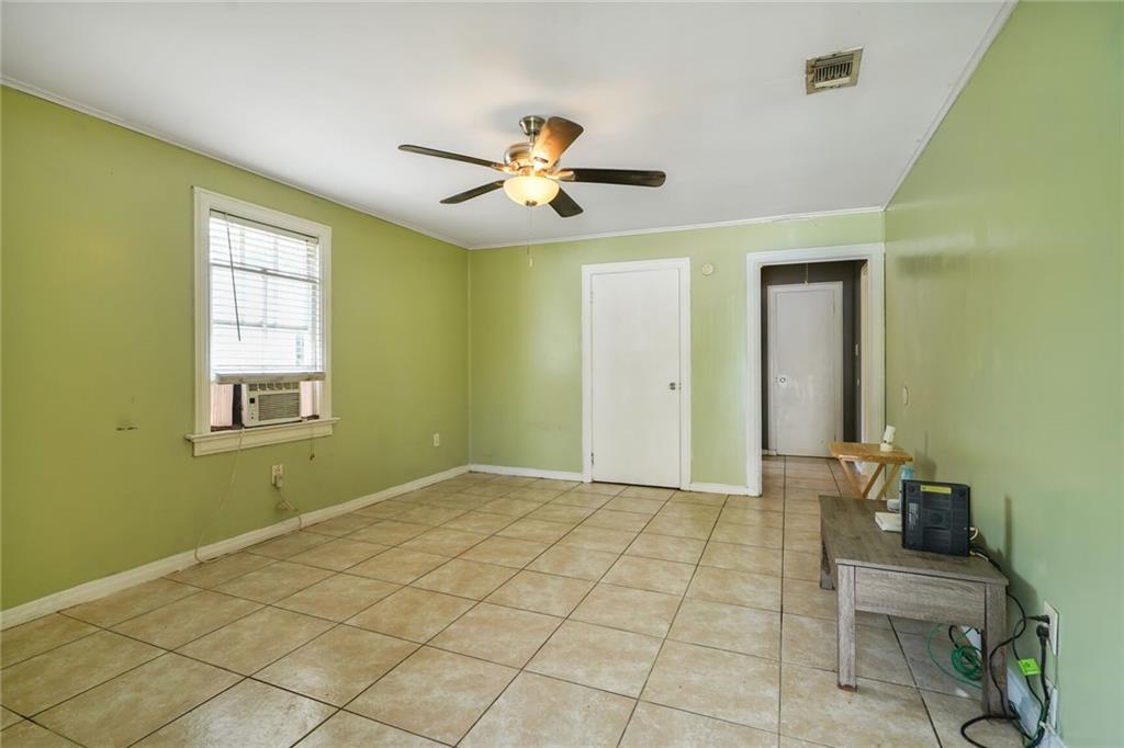 1151 AVENUE D Avenue