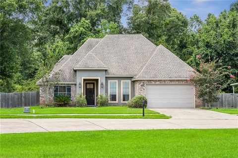 105 WOODTHRUSH Drive Madisonville LA 70447