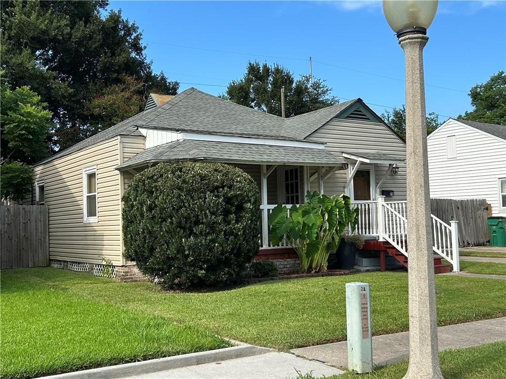 28 DAVIS Boulevard