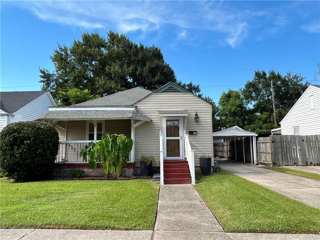 28 DAVIS Boulevard