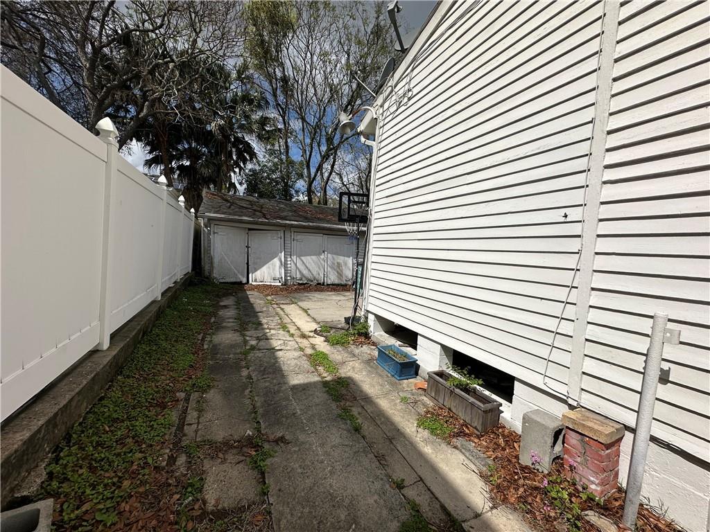 4620-4622 SPAIN Street