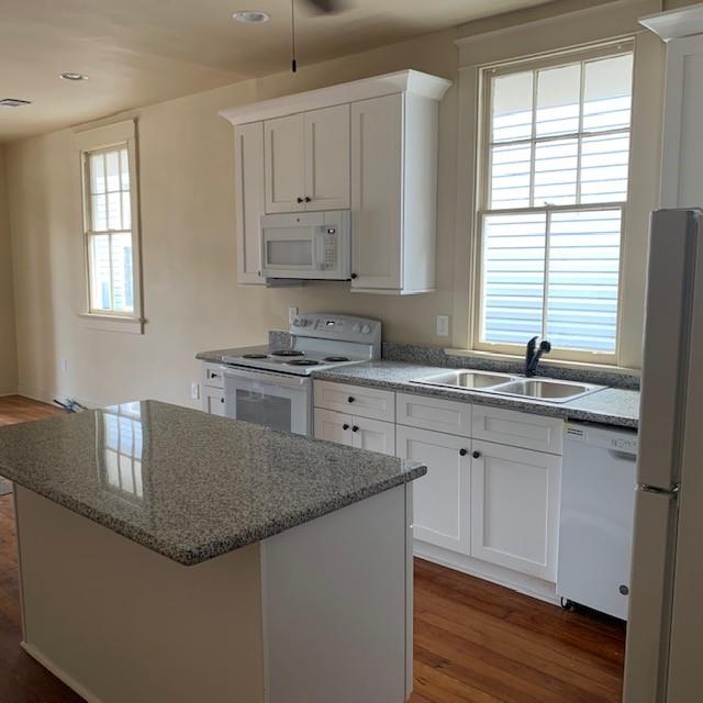 2912 14 ST. PETER Street