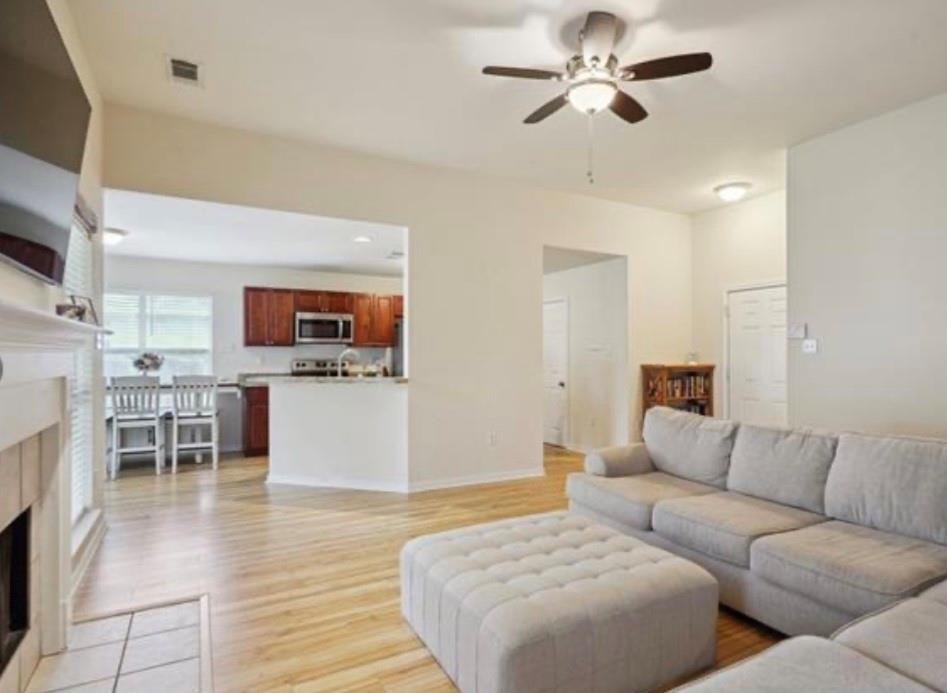 Covington, Louisiana 70433, United States, 3 Bedrooms Bedrooms, ,2 BathroomsBathrooms,Residential,Active,27592