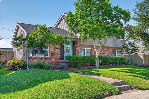 Photo of 609 MARY Lane, River Ridge, LA 70123 (MLS # 2553512)