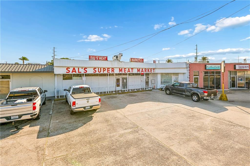 1112 STUMPF Boulevard