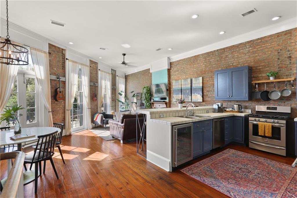 1931 SOPHIE WRIGHT Place