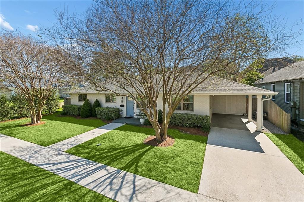 425 METAIRIE LAWN Drive