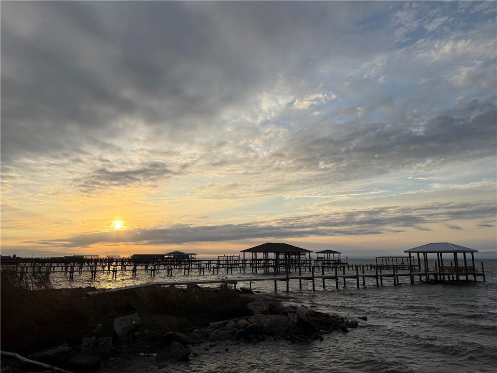 25765 CHEF MENTEUR Highway