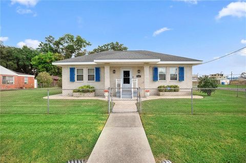 215 ELLINGTON Avenue Luling LA 70070