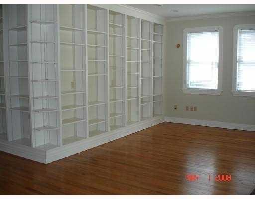 360 VINET Avenue