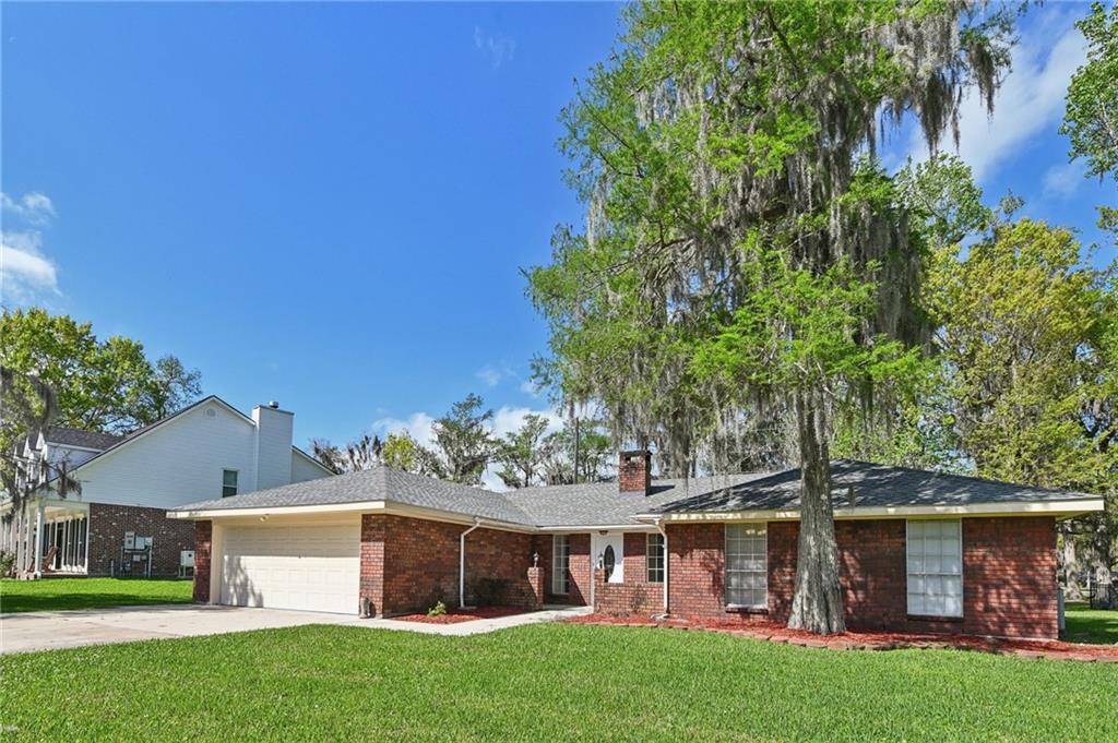 6 PALMER Drive