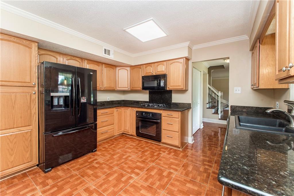 2180 OAK TREE Drive