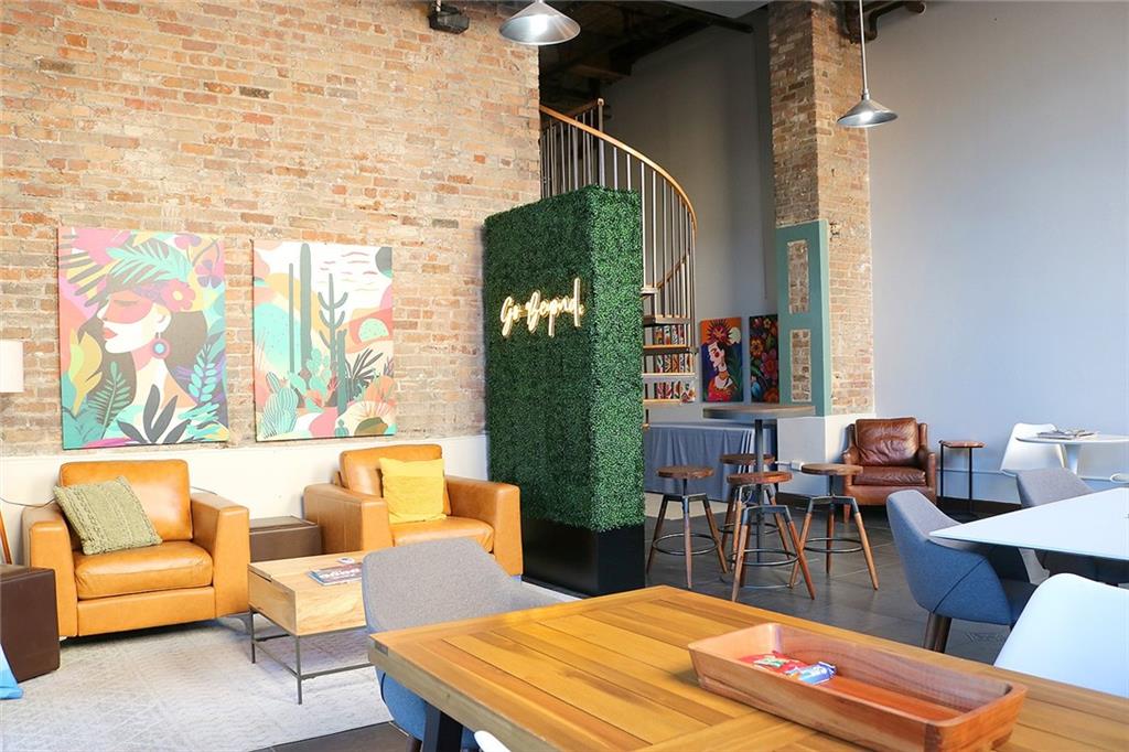 1107 S PETERS Street 120CB