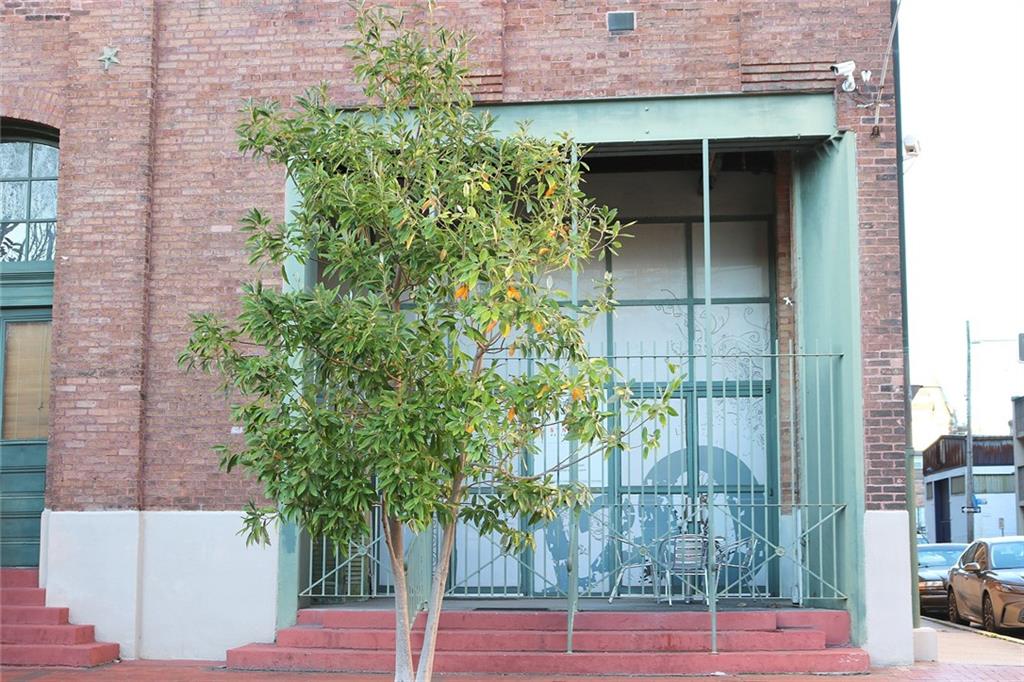 1107 S PETERS Street 120CB