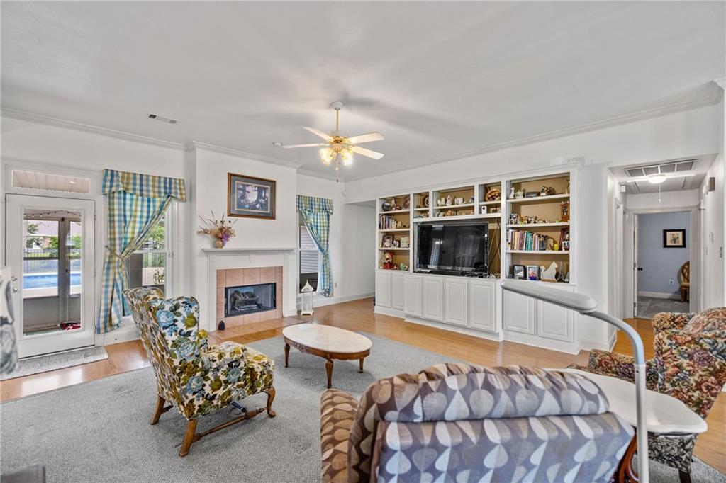 18332 HONEYSUCKLE Drive