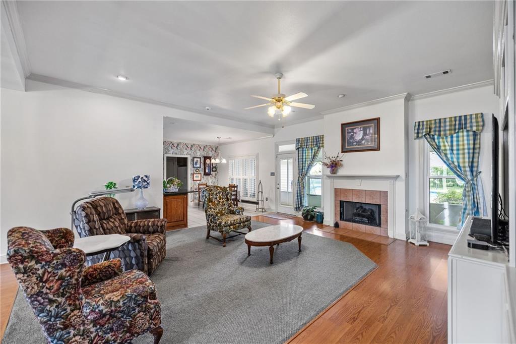 18332 HONEYSUCKLE Drive