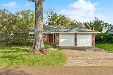 8913 HERMITAGE Place River Ridge LA 70123