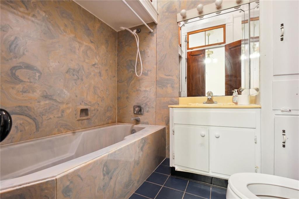 New Orleans, Louisiana 70118, United States, 2 Bedrooms Bedrooms, ,2 BathroomsBathrooms,Residential,Active,52309