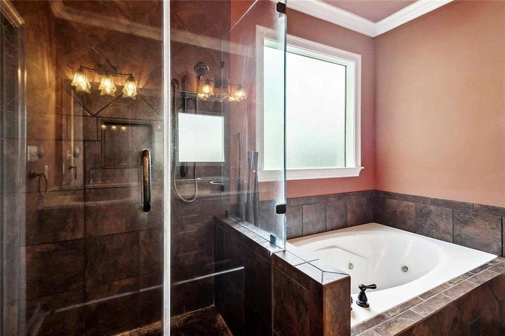 Covington, Louisiana 70435, United States, 3 Bedrooms Bedrooms, ,3 BathroomsBathrooms,Residential,Pending,138818