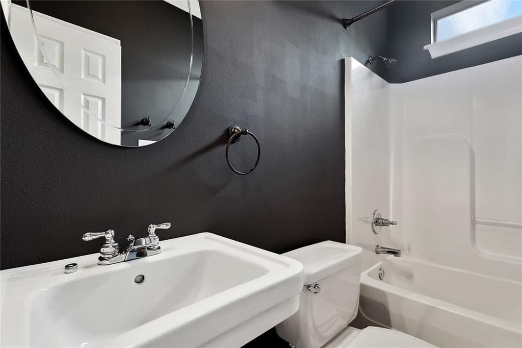 Covington, Louisiana 70435, United States, 3 Bedrooms Bedrooms, ,3 BathroomsBathrooms,Residential,Pending,138818