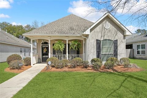 207 CARRIAGE PINES Lane Covington LA 70435