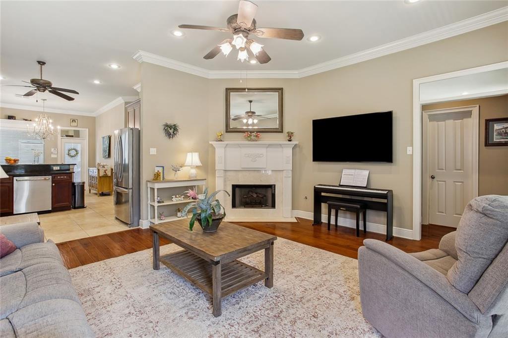 207 CARRIAGE PINES Lane