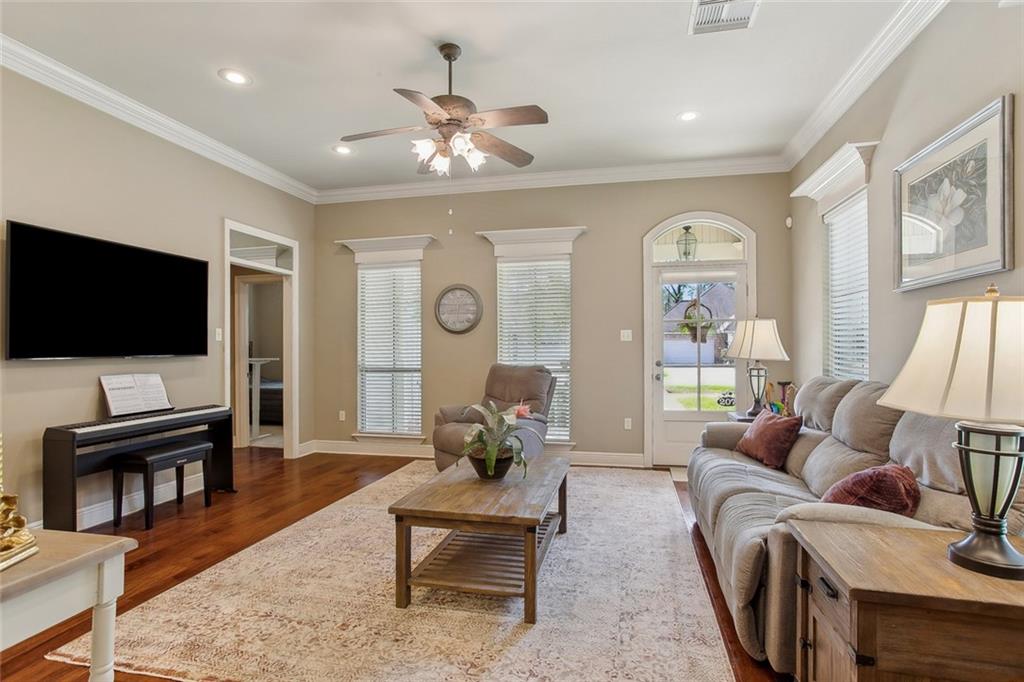 207 CARRIAGE PINES Lane