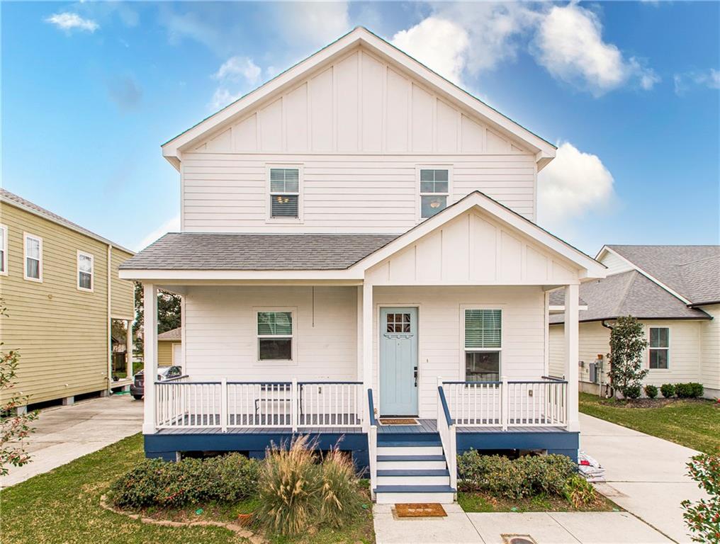 5 LEEWARD Court