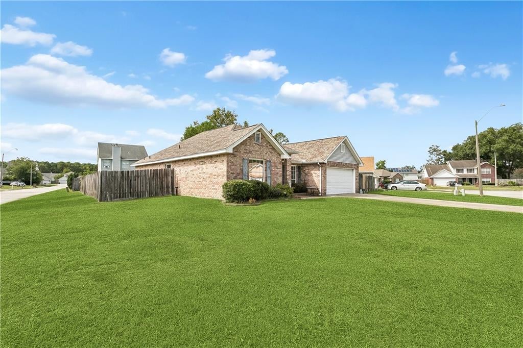 1005 MCBETH Court