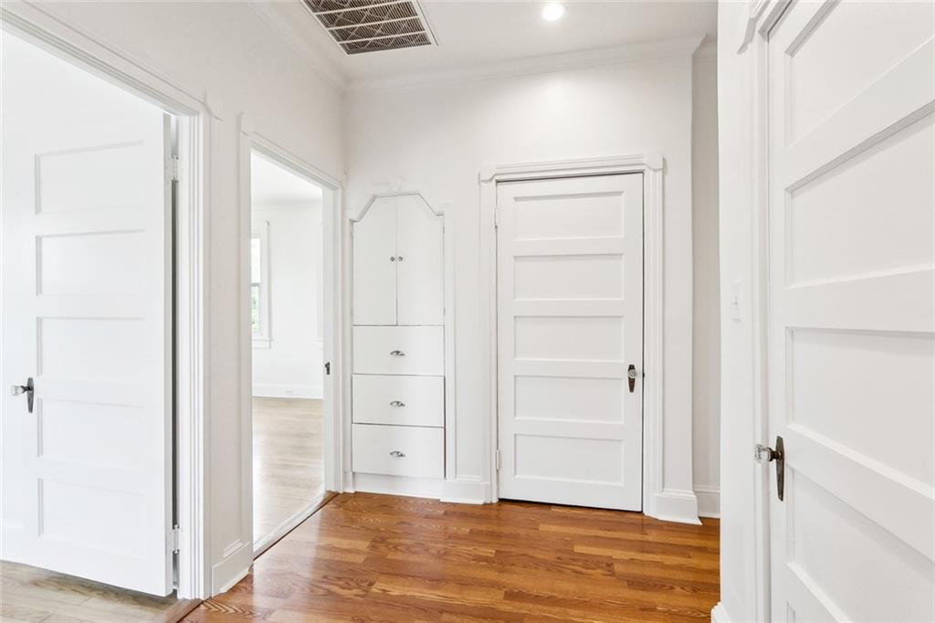 New Orleans, Louisiana 70125, United States, 3 Bedrooms Bedrooms, ,2 BathroomsBathrooms,Residential,Active,123550